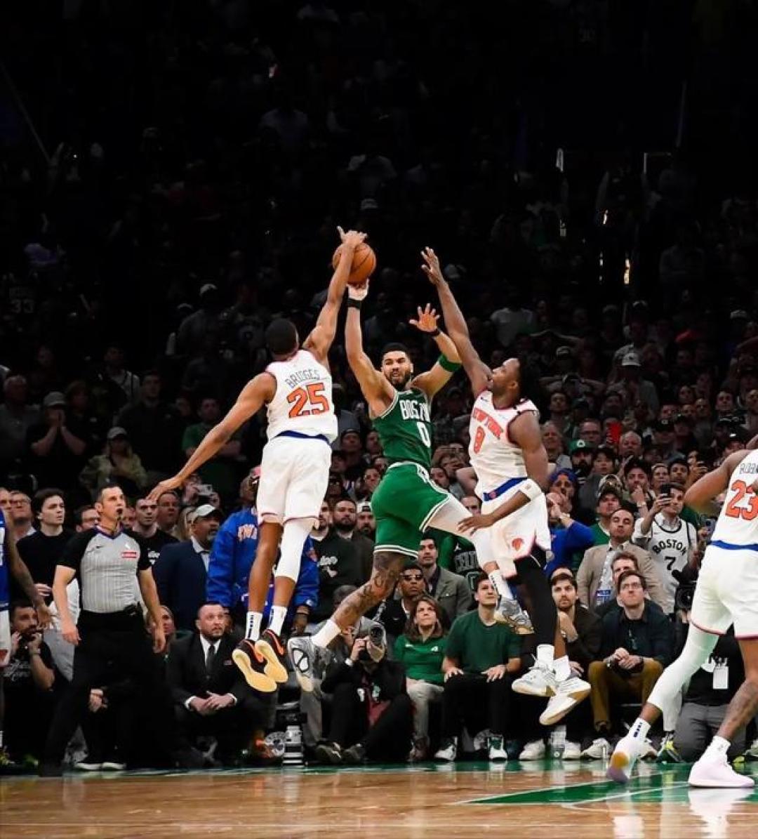 纽约尼克斯发布备战花絮，加时末段强势反弹，NBA季后赛任务艰巨，球探报告显示潜力的简单介绍-开云体育